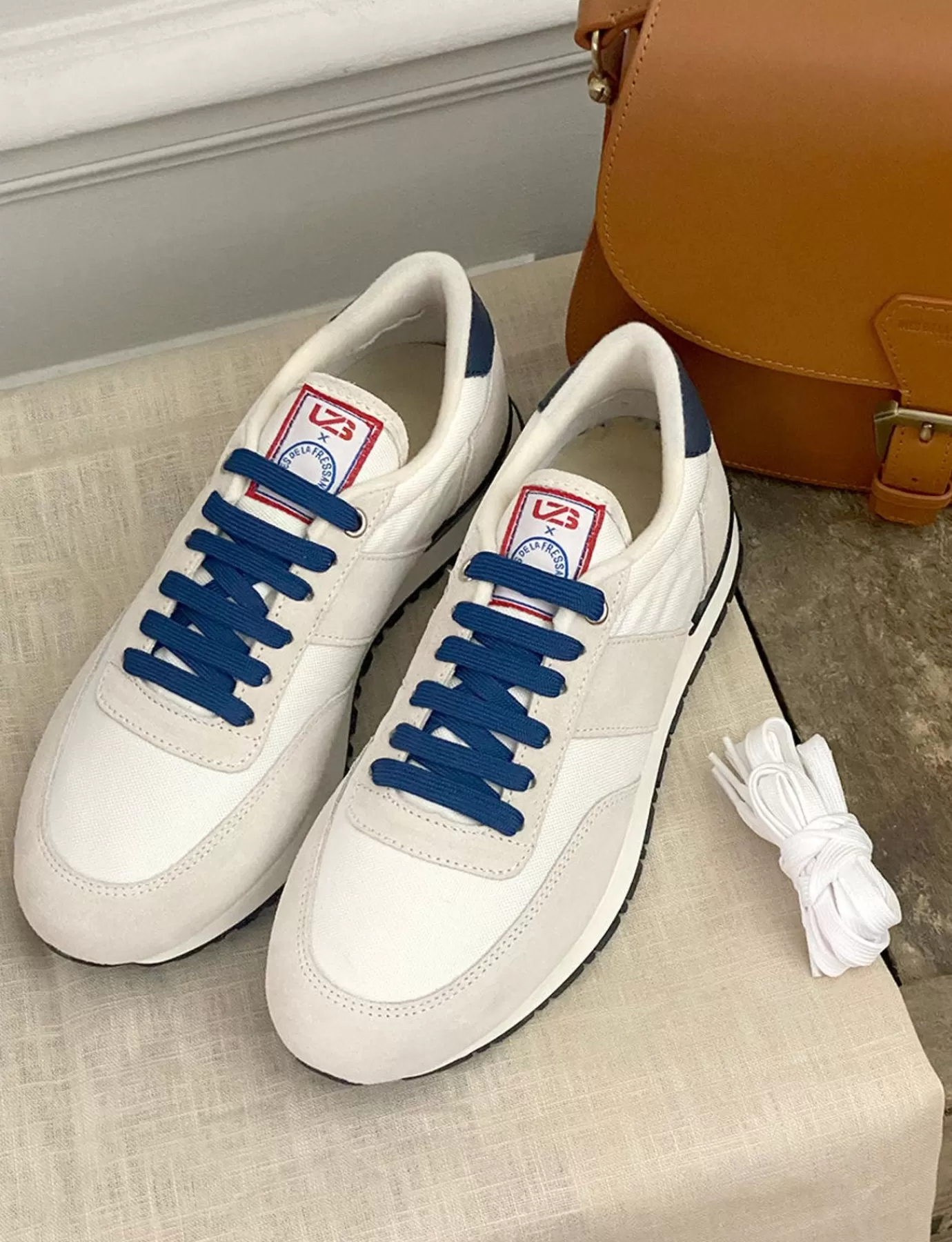 Ines De La Fressange Paris Baskets "77" UZS x Ines de la Fressange Unisexe blanc/beige/bleu