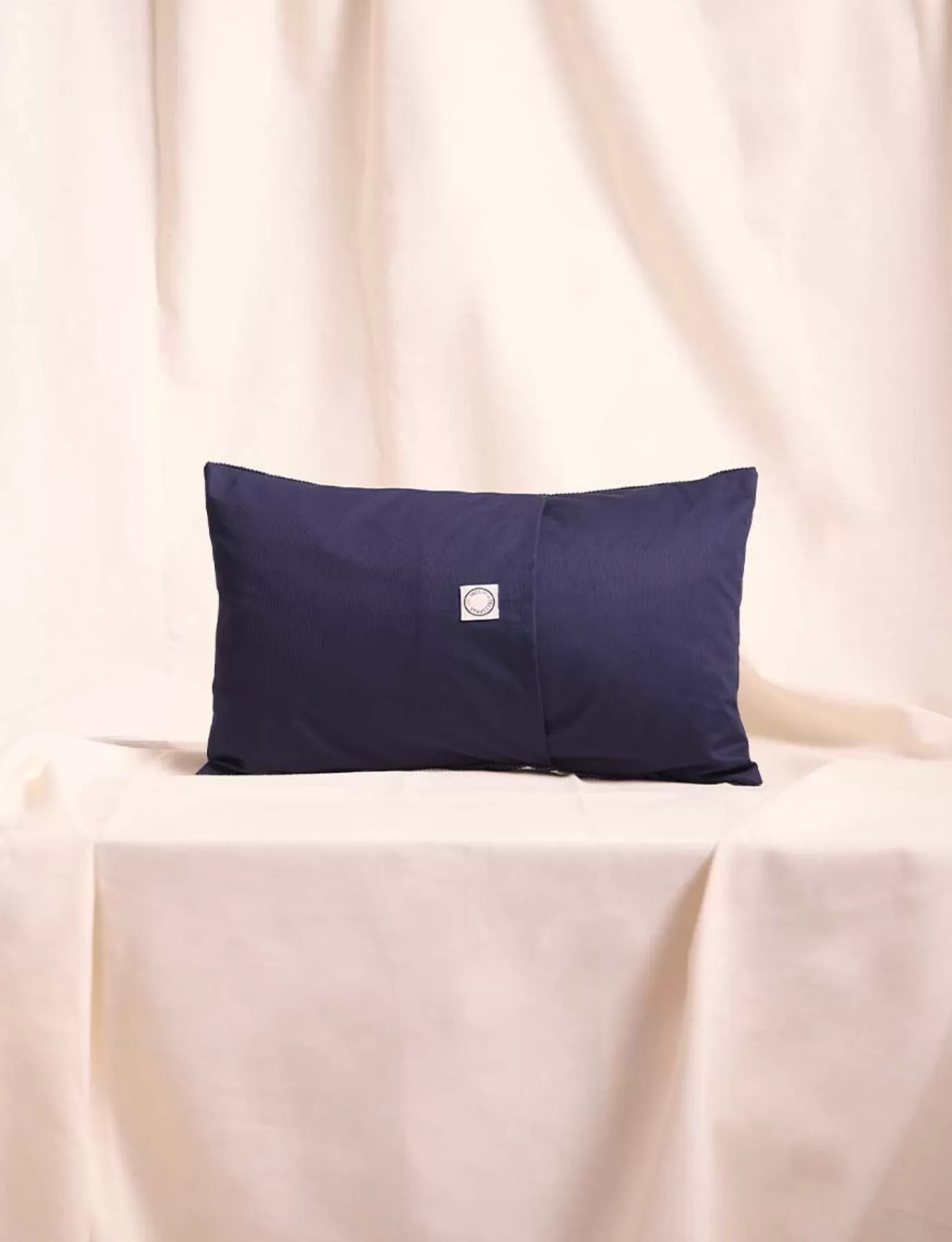 Ines De La Fressange Paris Coussin Billy upcyclé denim