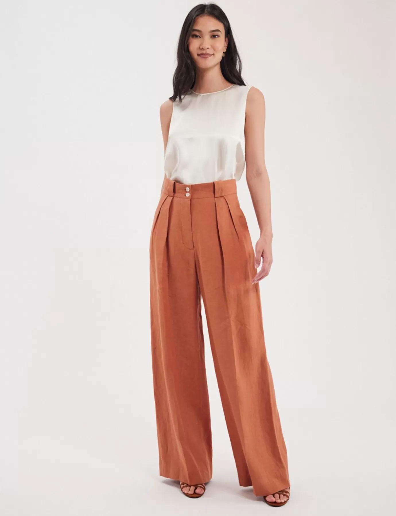 Ines De La Fressange Paris Pantalon Marlène en lin caramel