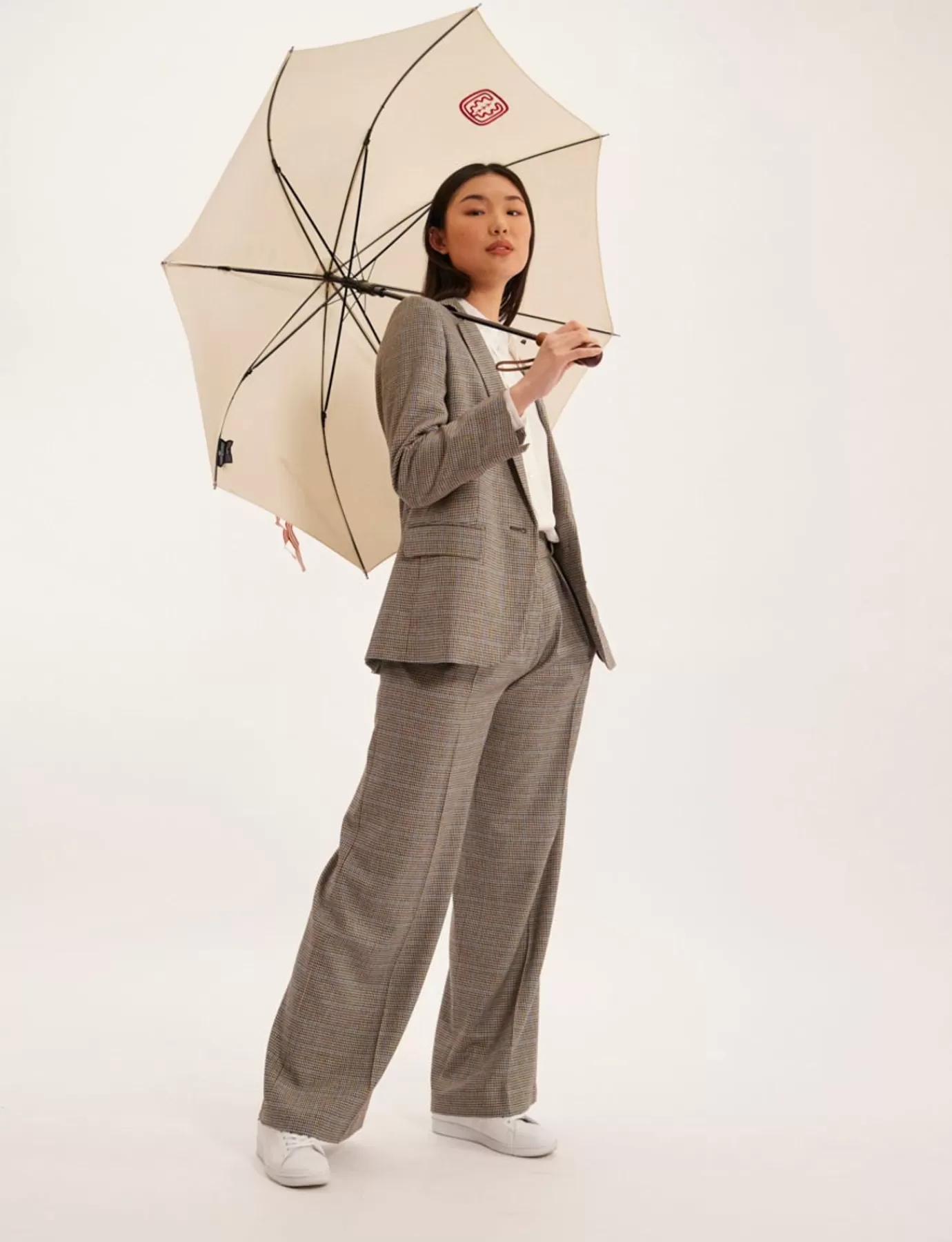 Ines De La Fressange Paris Parapluie écru antibourrasque x Le Parapluie de Cherbourg