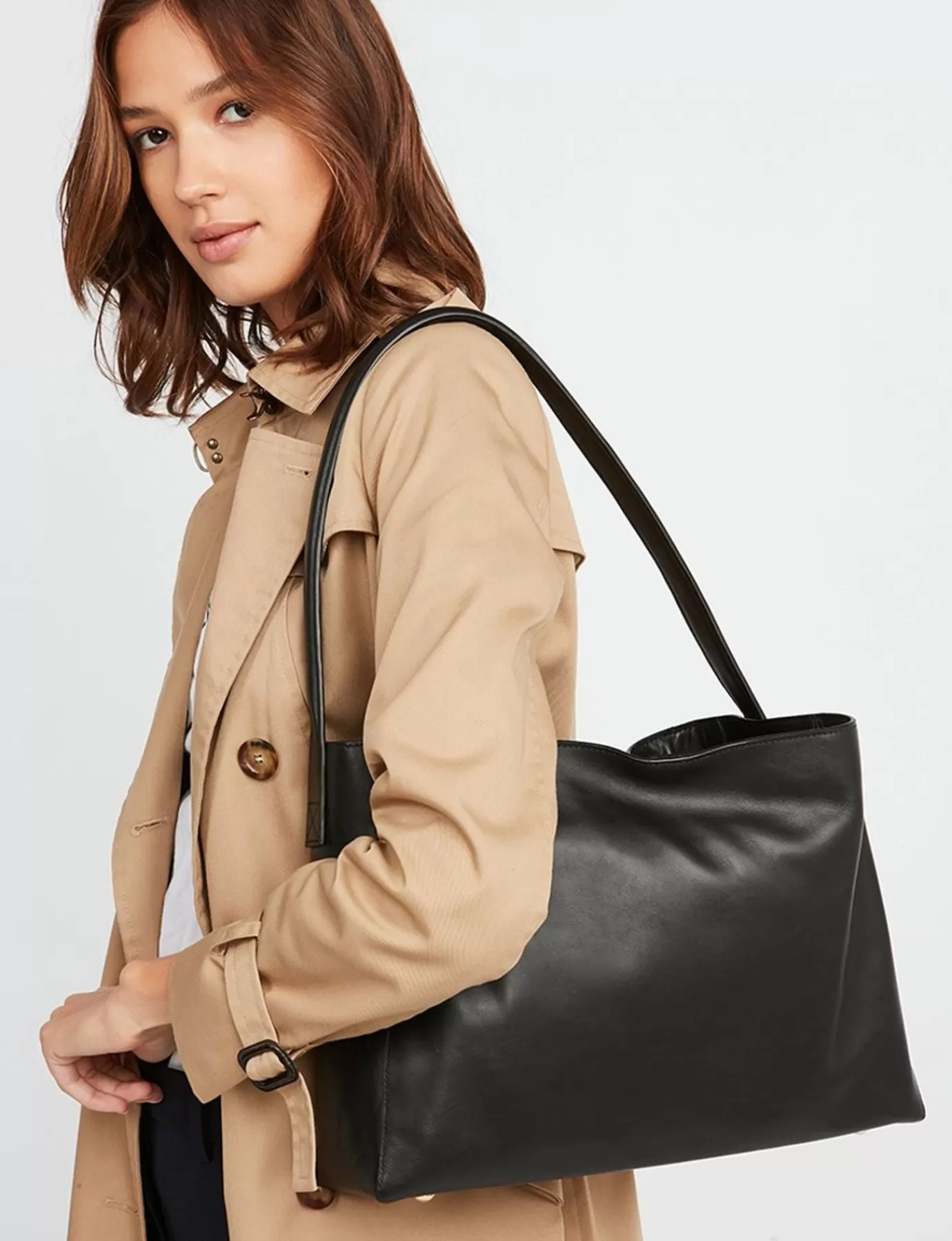 Femme Ines De La Fressange Paris Sac cabas cuir Léonore grand format noir